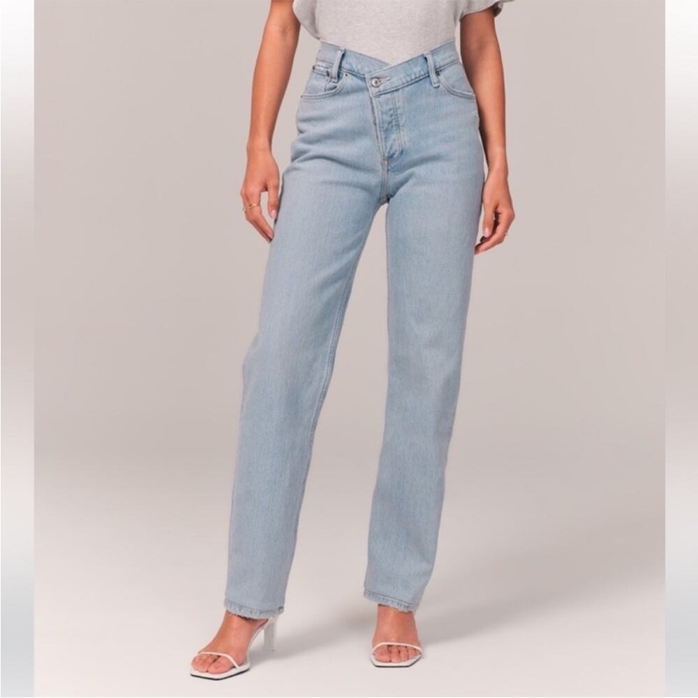 Abercrombie & Fitch Jean The Dad High Rise Button Fly Light Wash 29/8 Regular